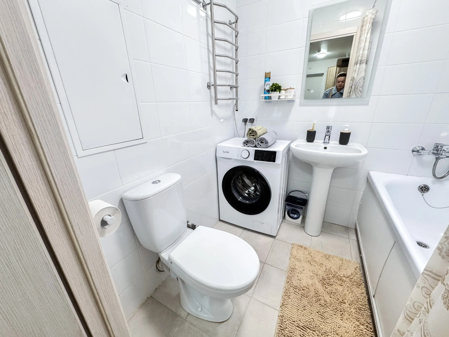 Квартира Вместительная у МРНЦ им. Цыба