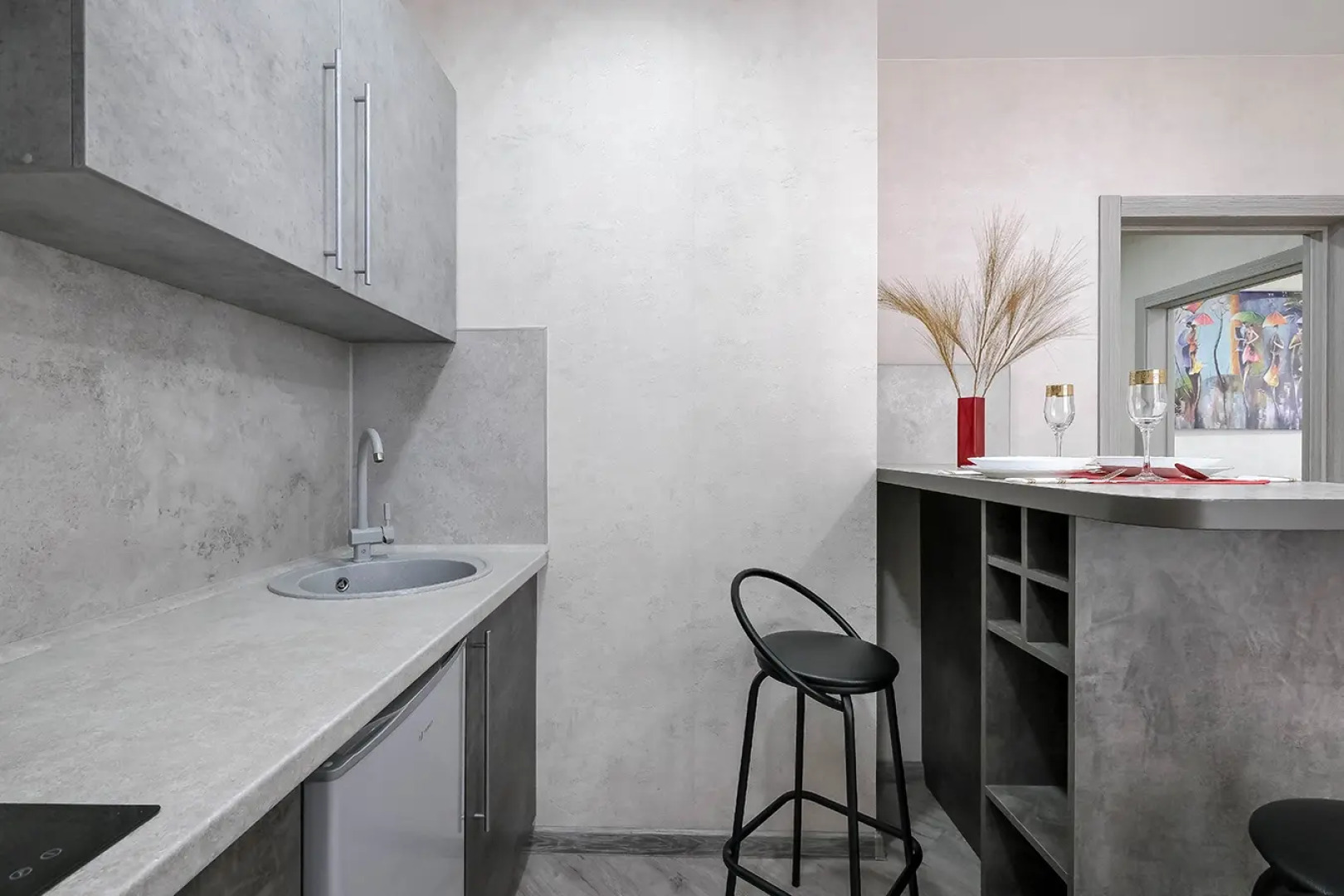 Однокомнатная квартира около жд вокзала на улице Ленина 81