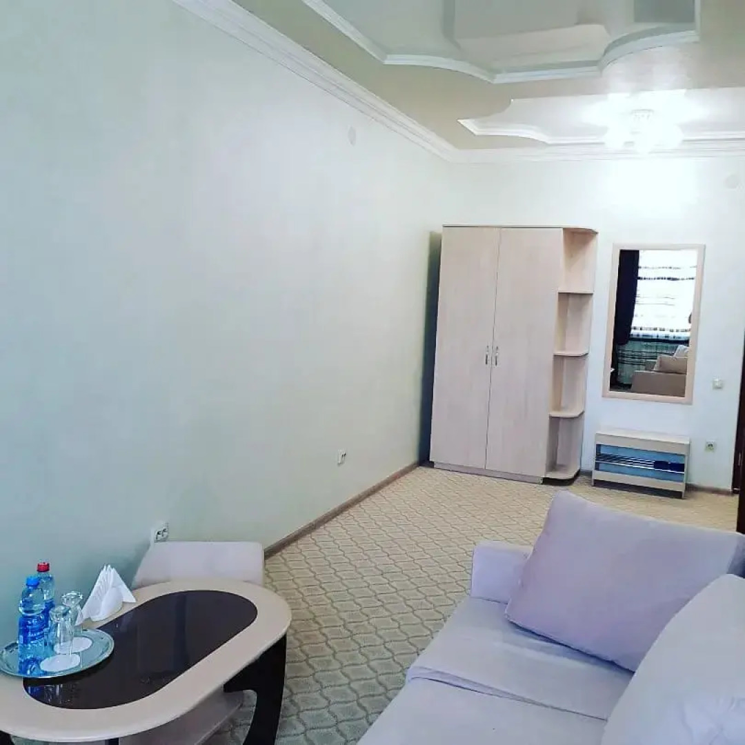 Отель Аристократ