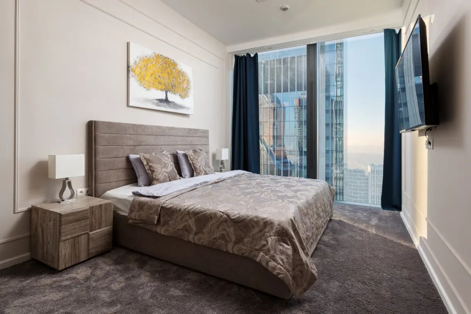 38 этаж, стильные апартаменты с приватным парком