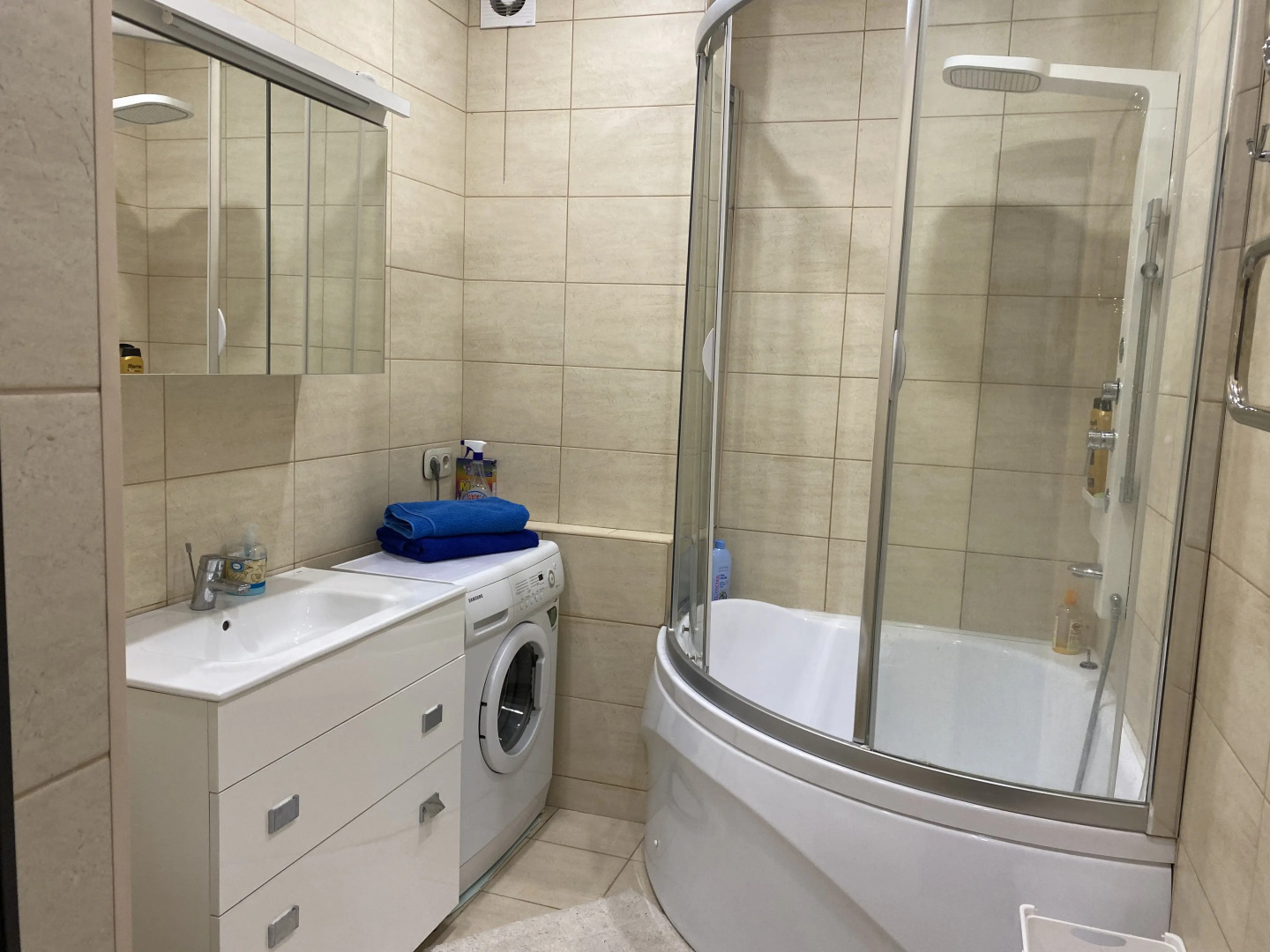 Апартаменты Набережная город на Ладони