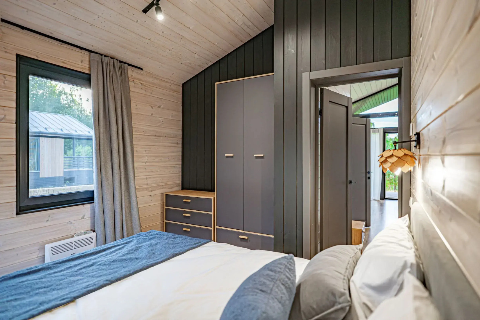 Отель Русские сезоны Эмбиент парк