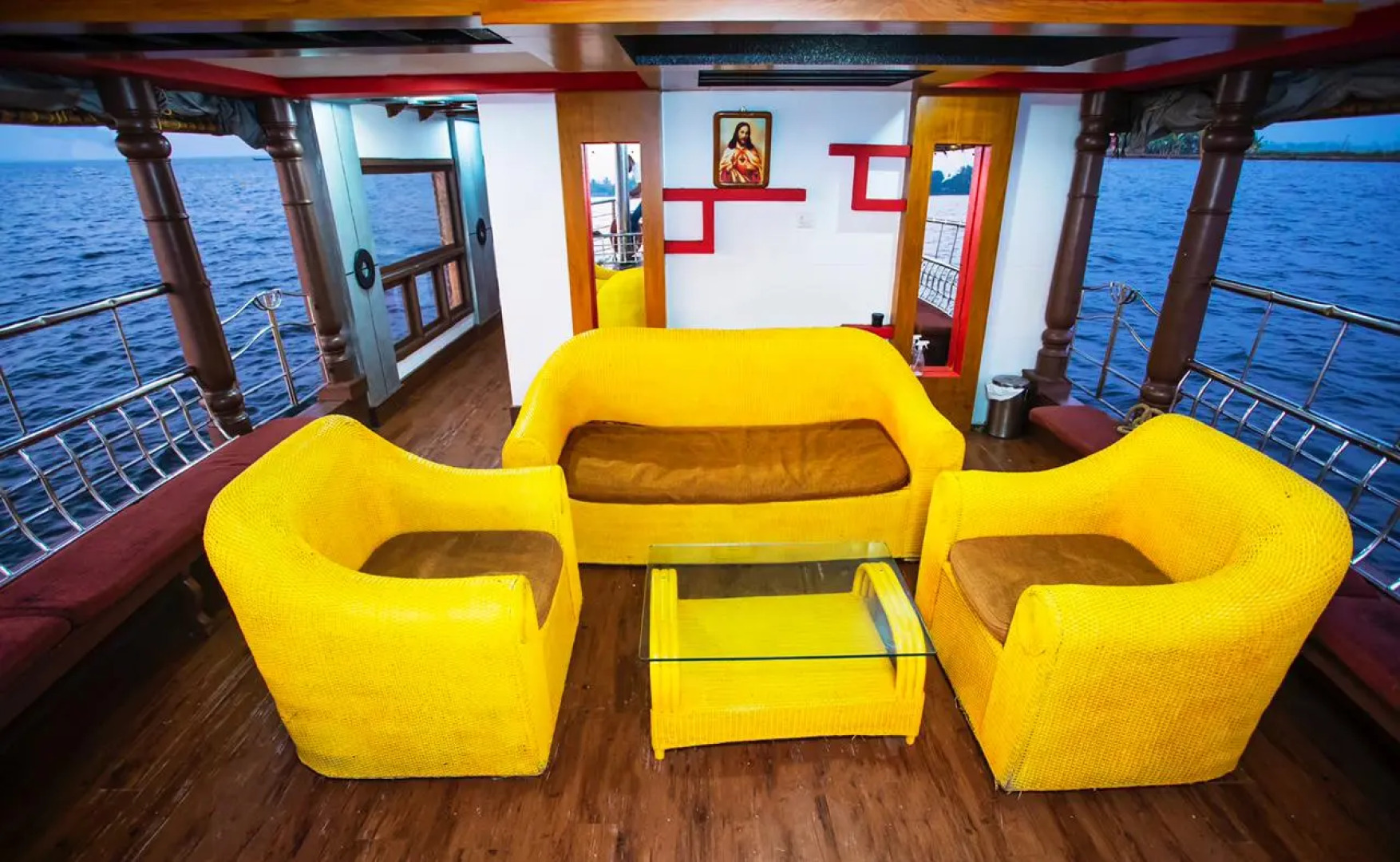 Отель Sreekrishna 5bedroom Family Houseboat