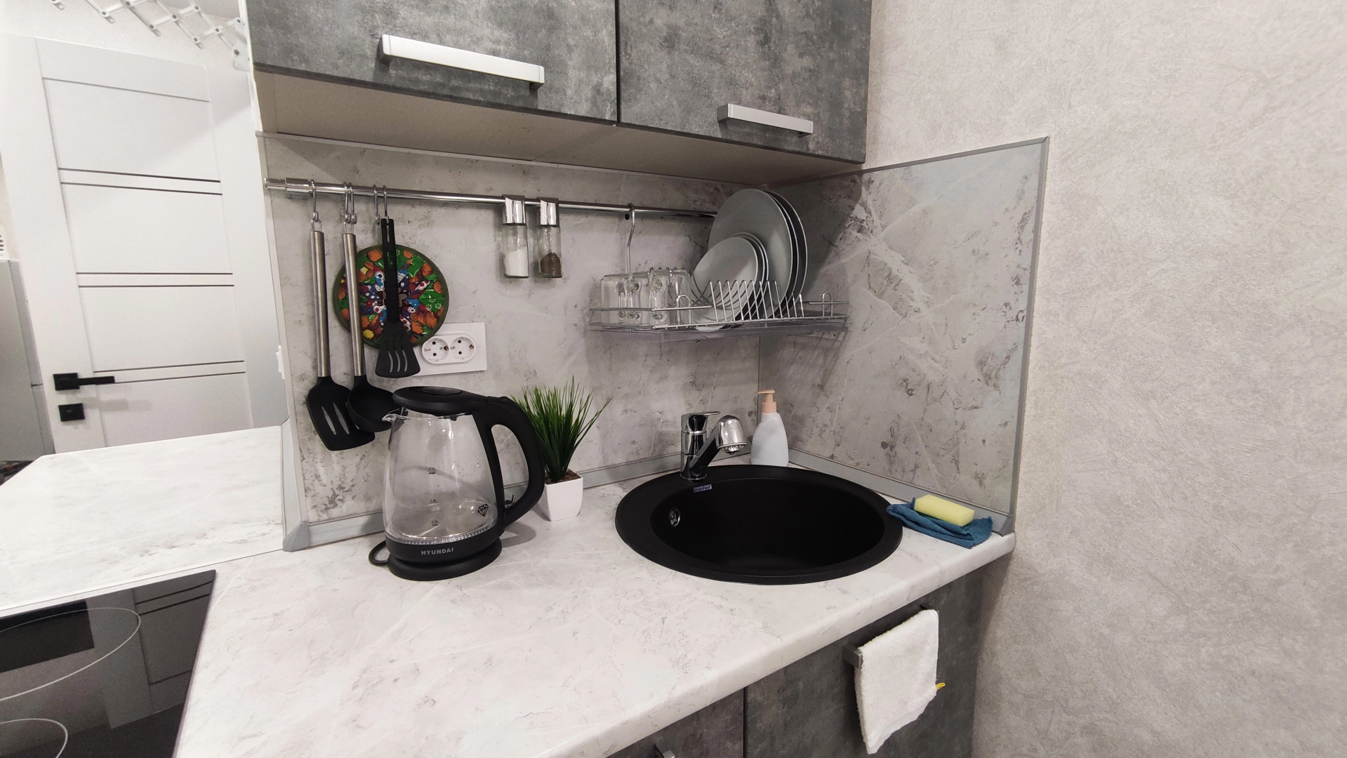 Апартаменты Зелёная студия у метро Суконная слобода