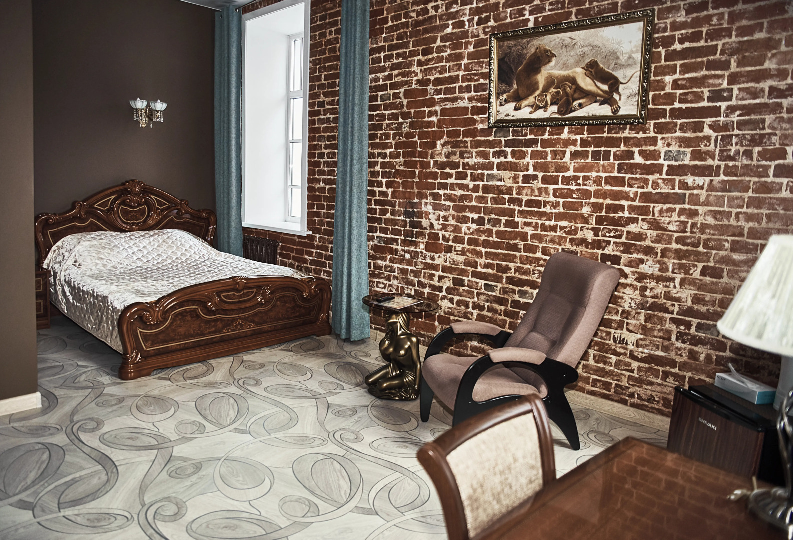 Отель Империал