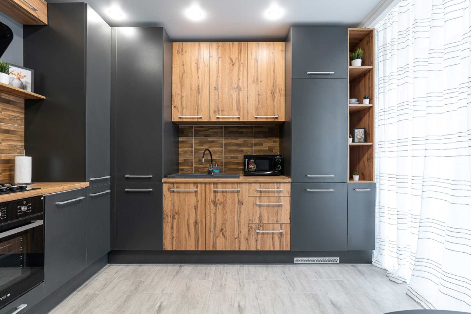 Апартаменты Чёрное дерево 2.0