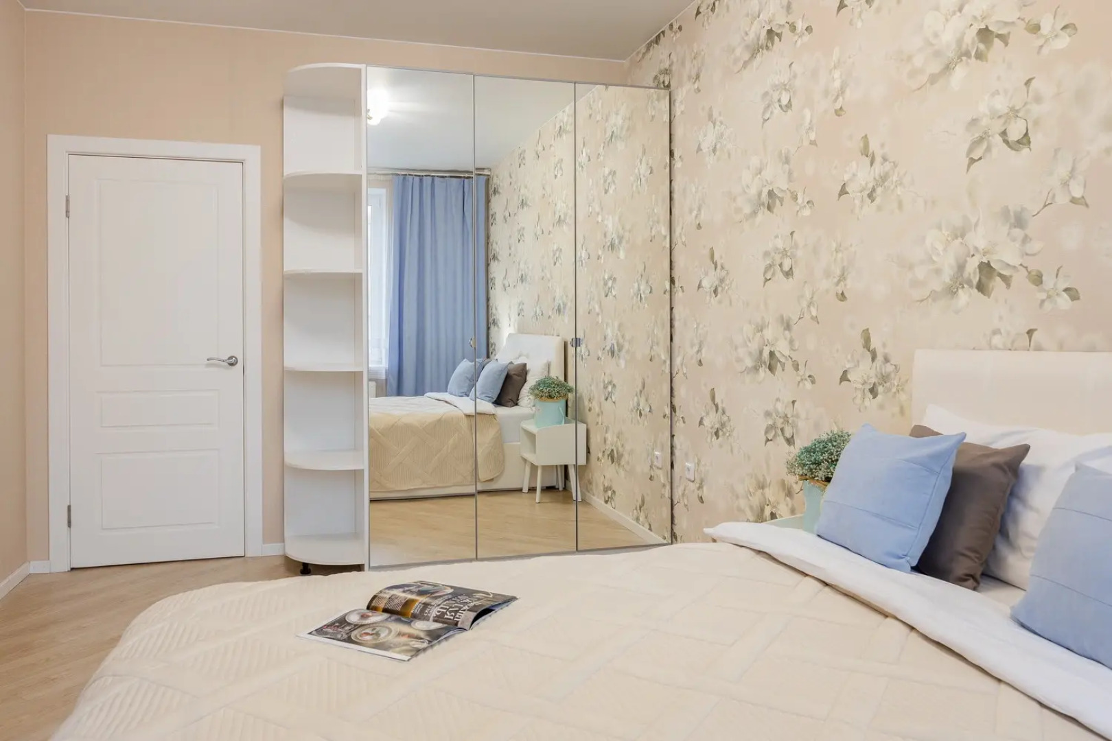 Апартаменты Pronina Aparts Kudrovo LIVE