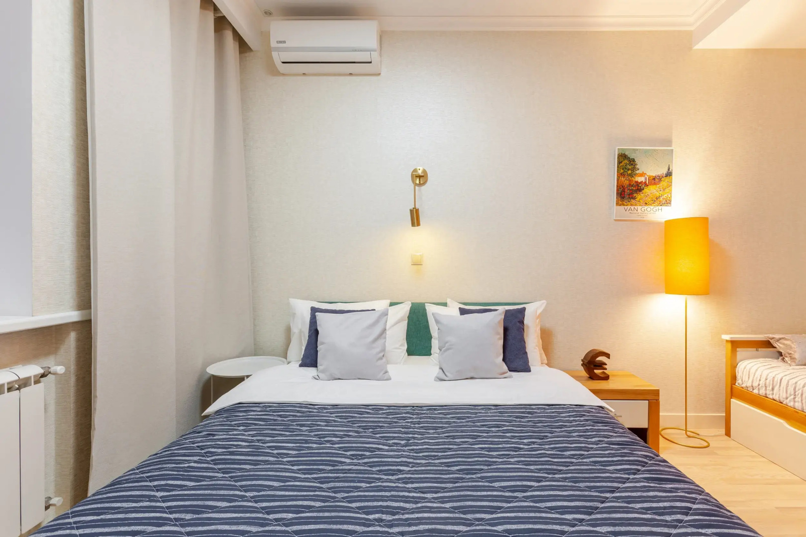 Апартаменты RentPlaza на набережной