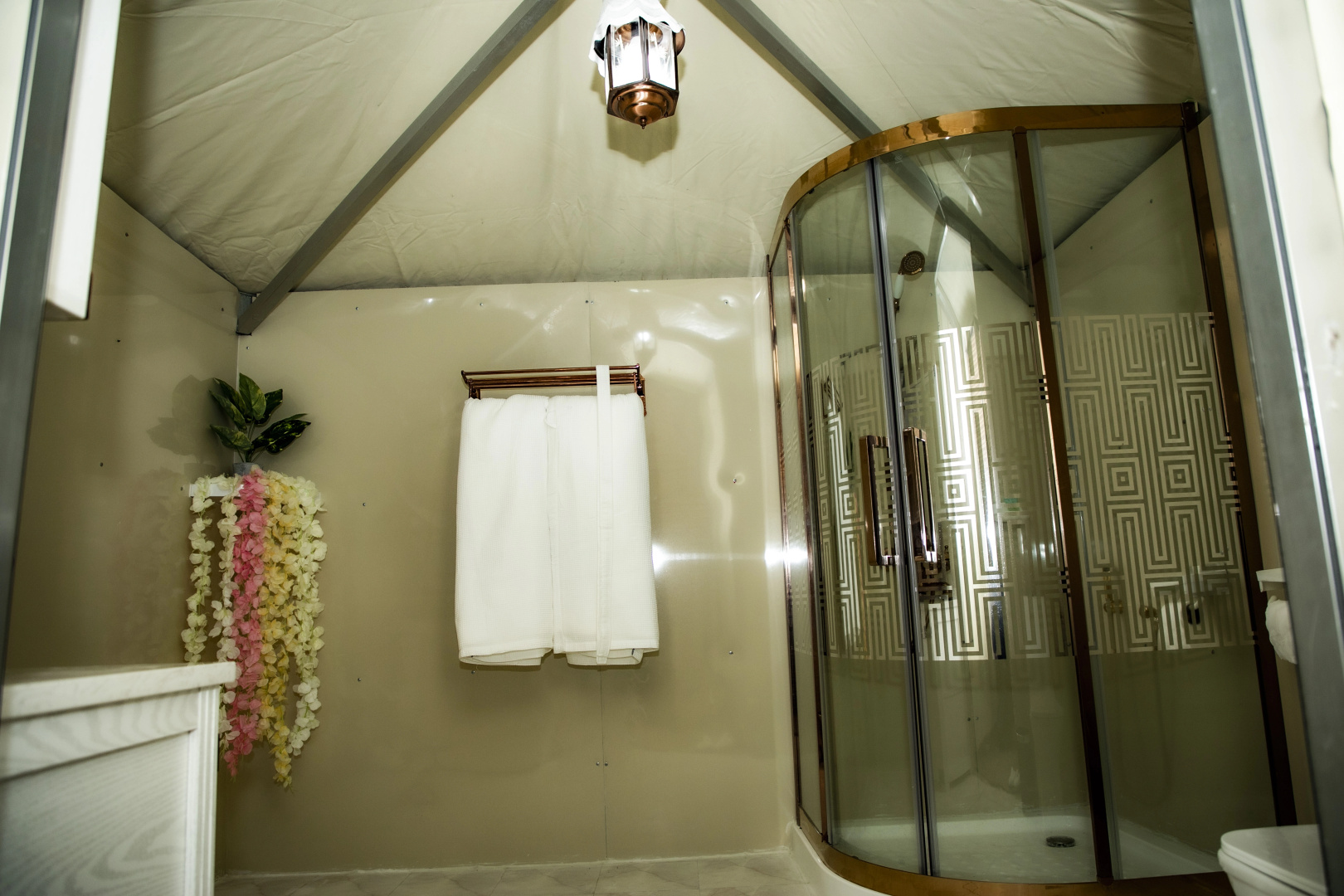 Presidential Luxury Camp