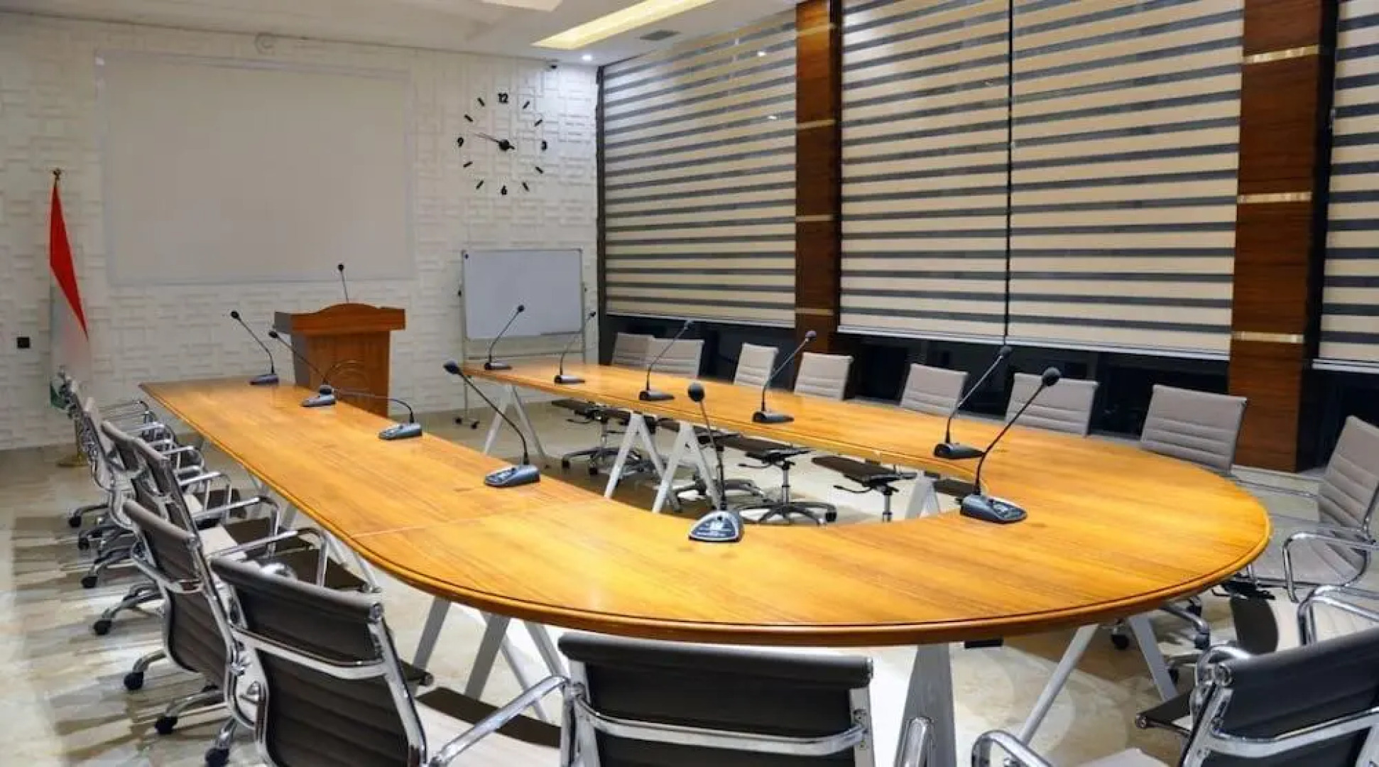 Parliament Palace Hotel