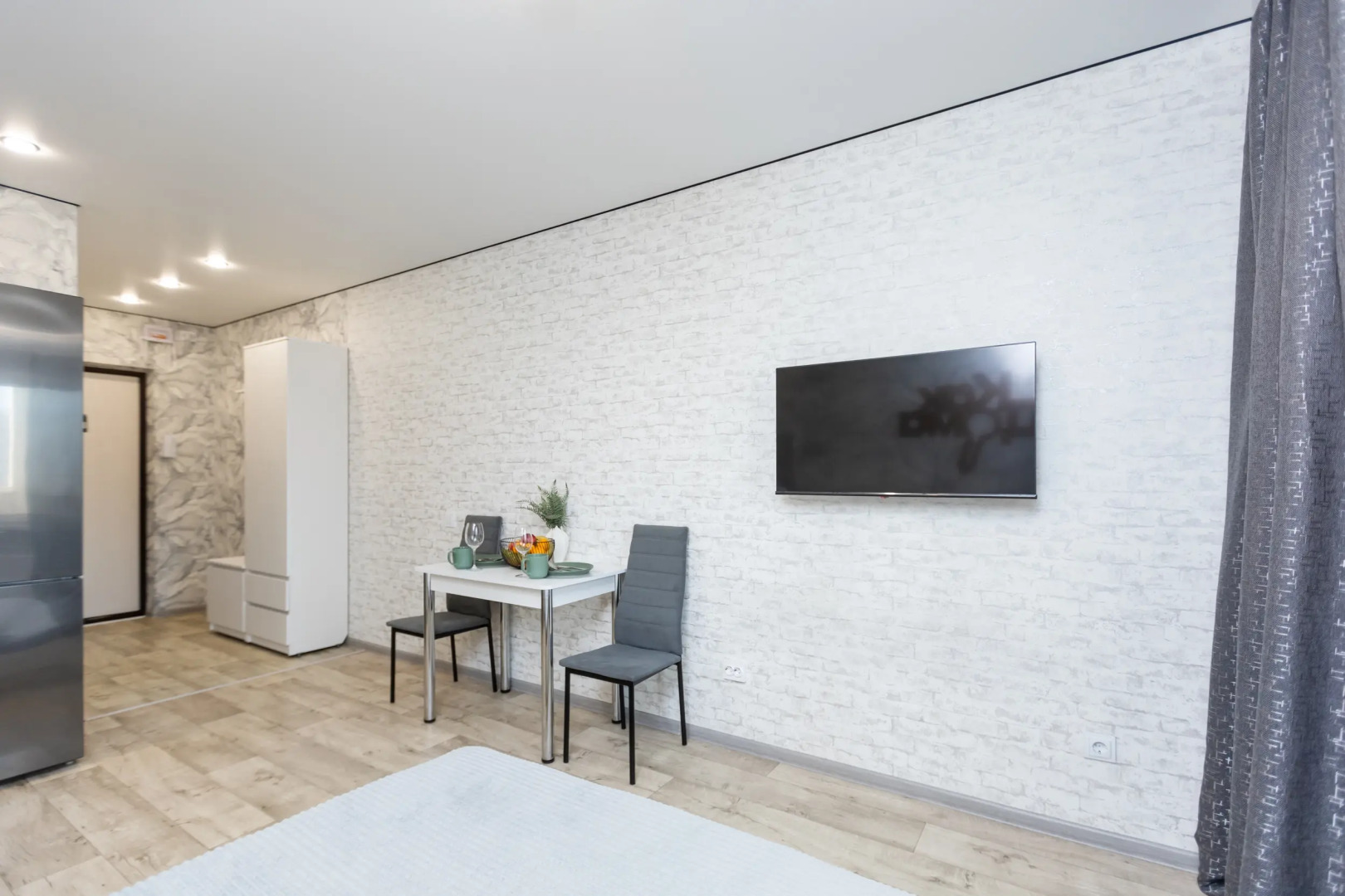 Апартаменты Студия на Автомобилистов 13