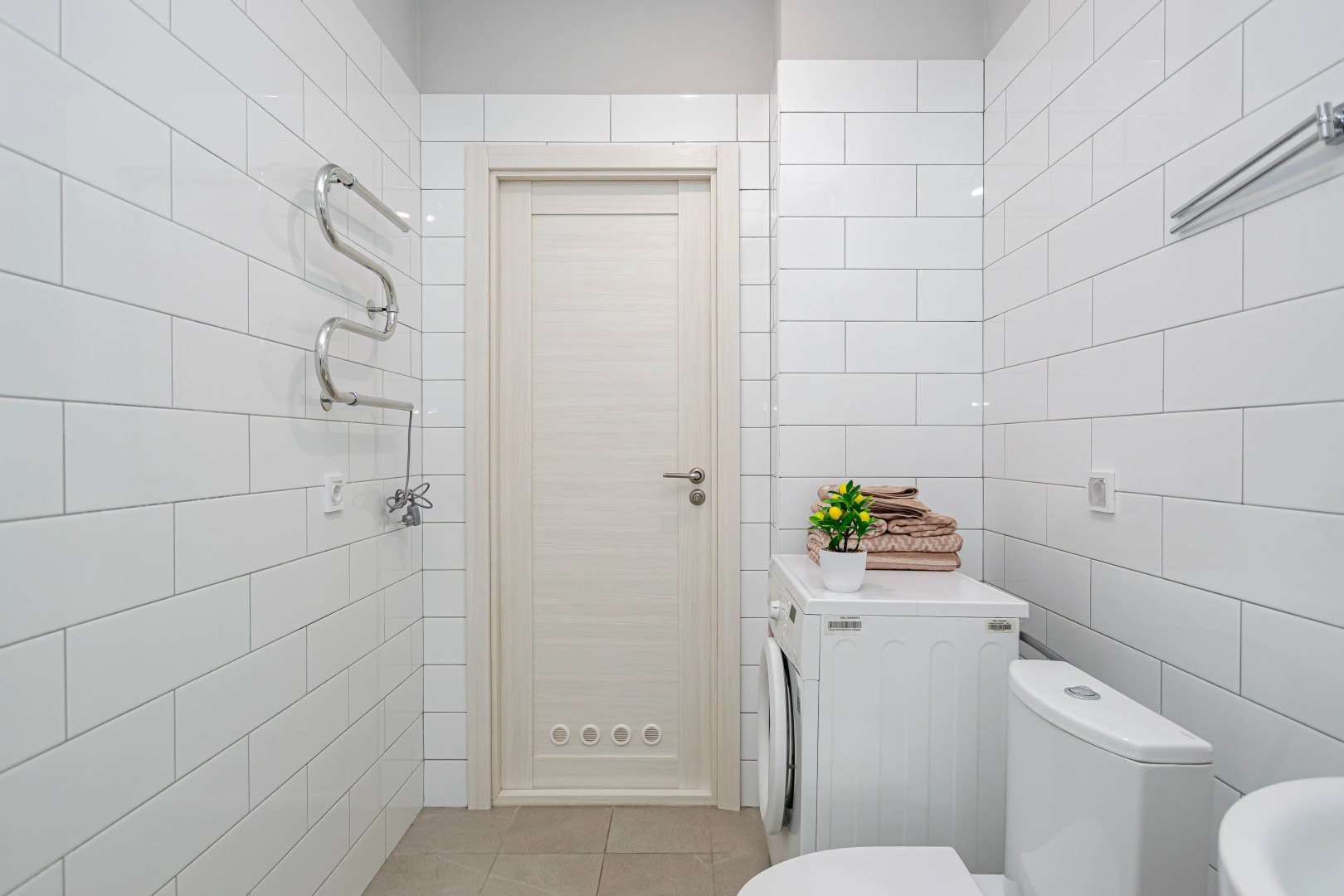 Апартаменты Светлая шикарная трёхкомнатная квартира у Столицы