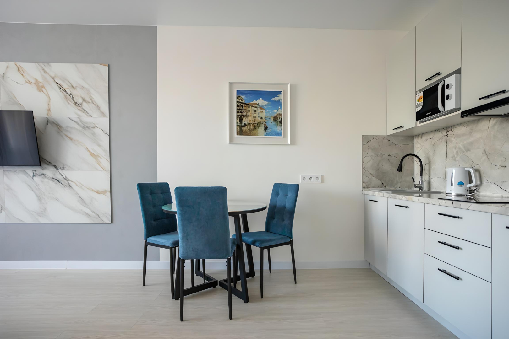 Апартаменты с бассейном