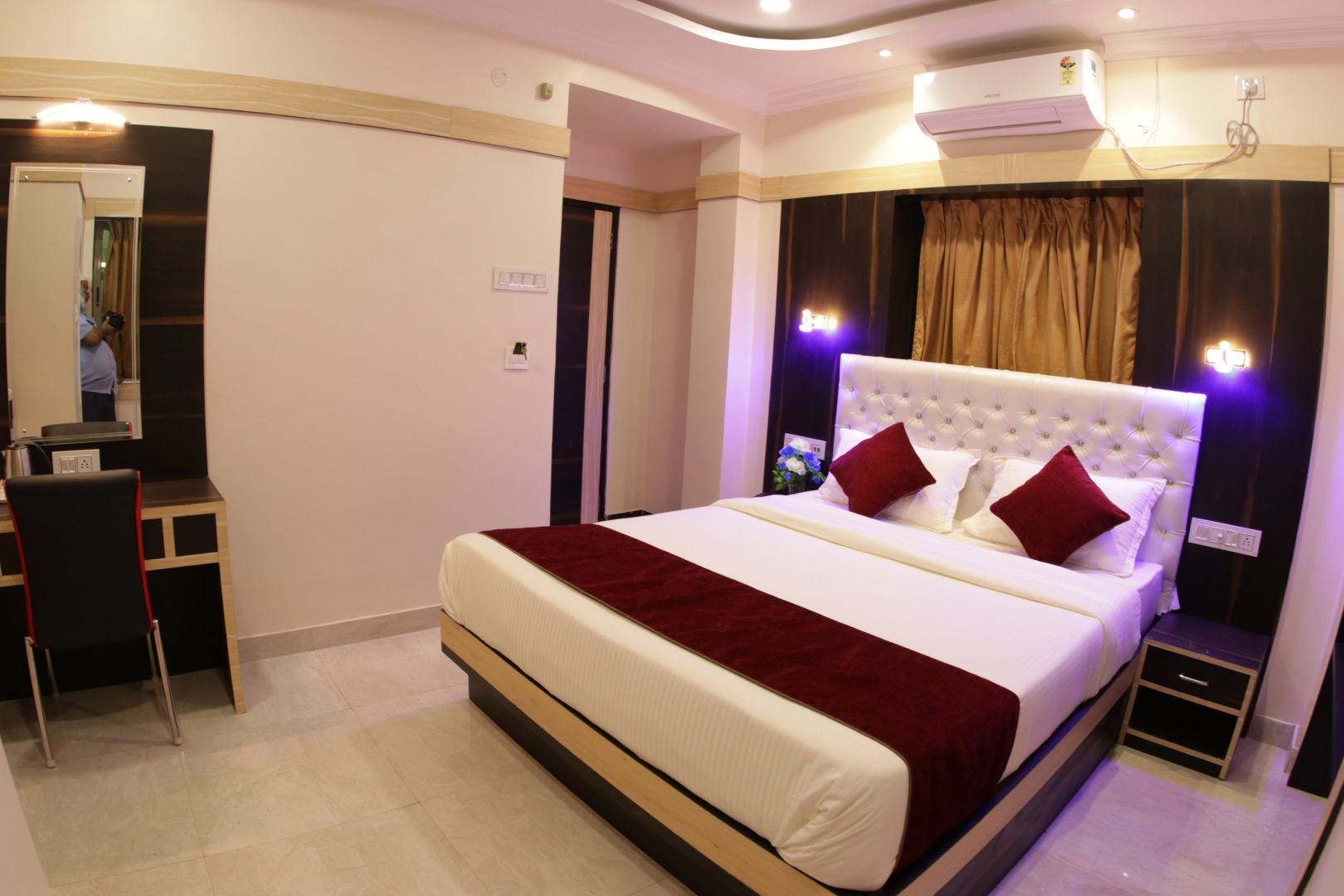 Отель Royal Castle