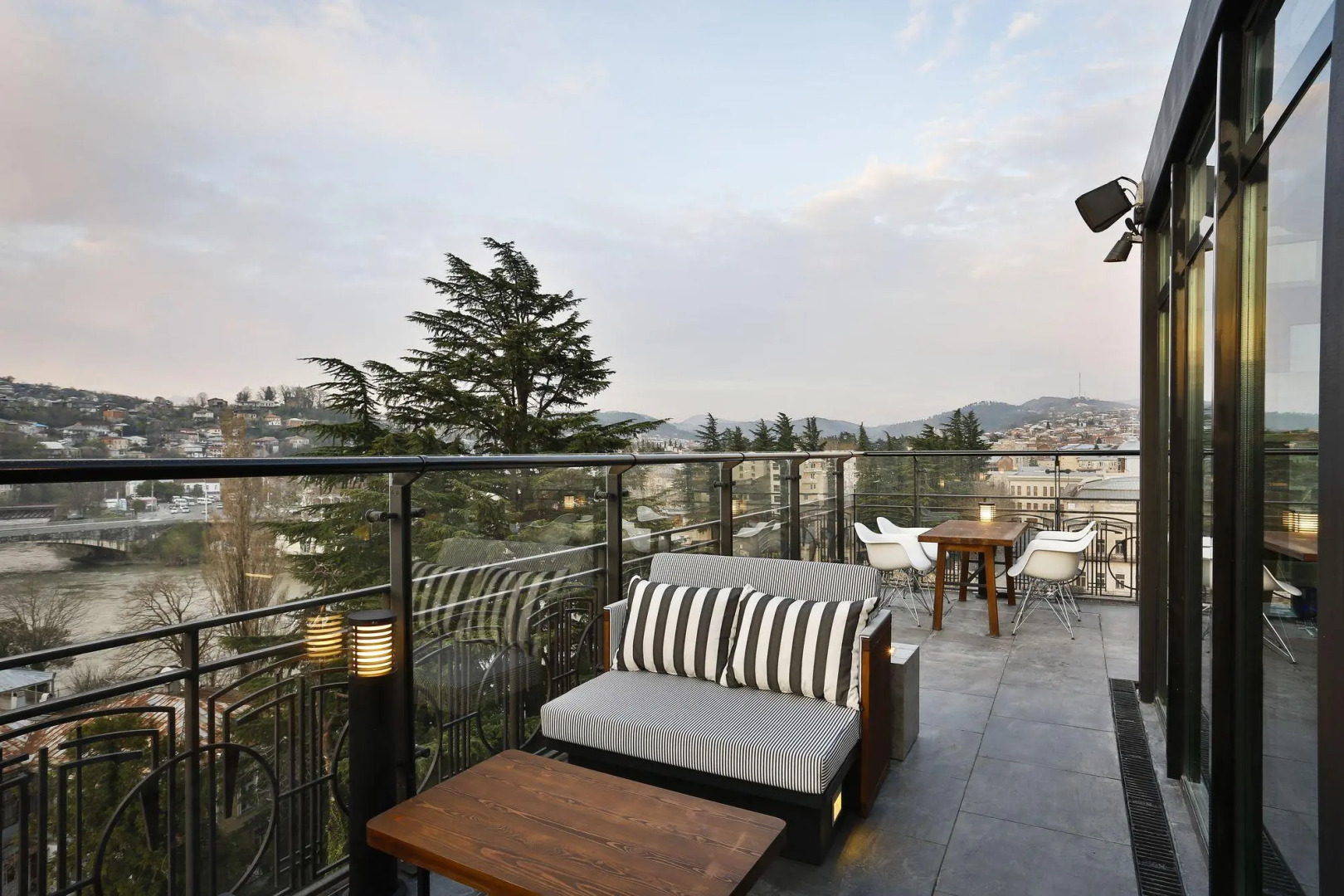 Отель Best Western Kutaisi