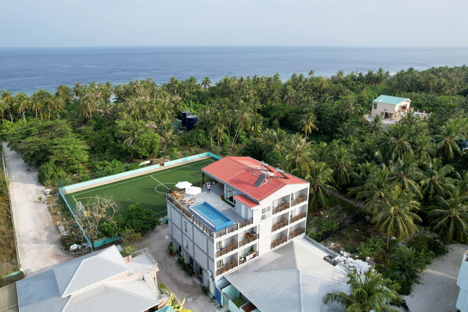 Отель Grand Beach Dhigurah