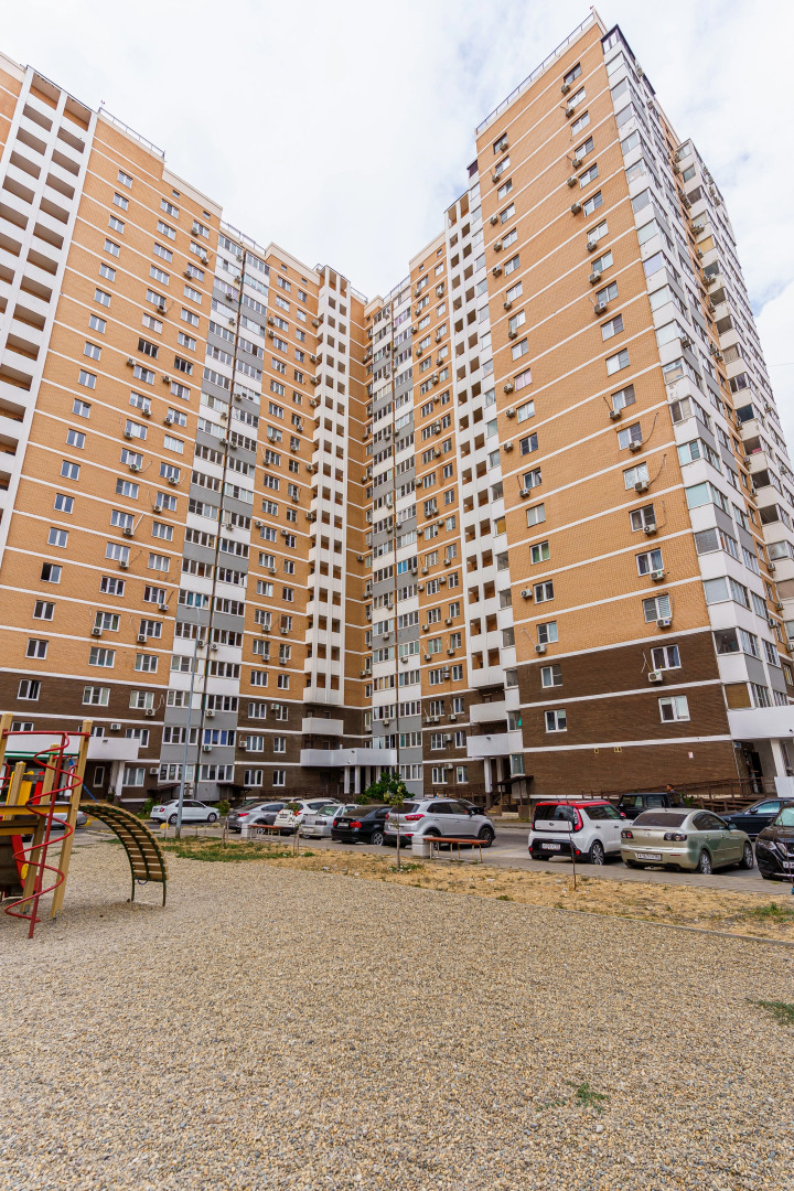 Апартаменты двух-комнатные в центральном районе Новороссийска от LetoApart