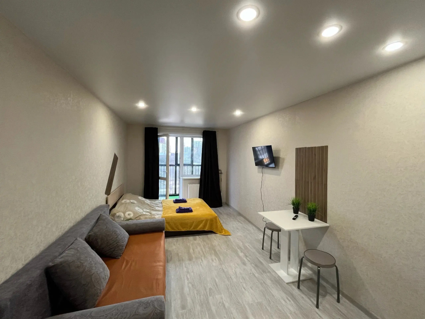 Квартира Васнецова 24