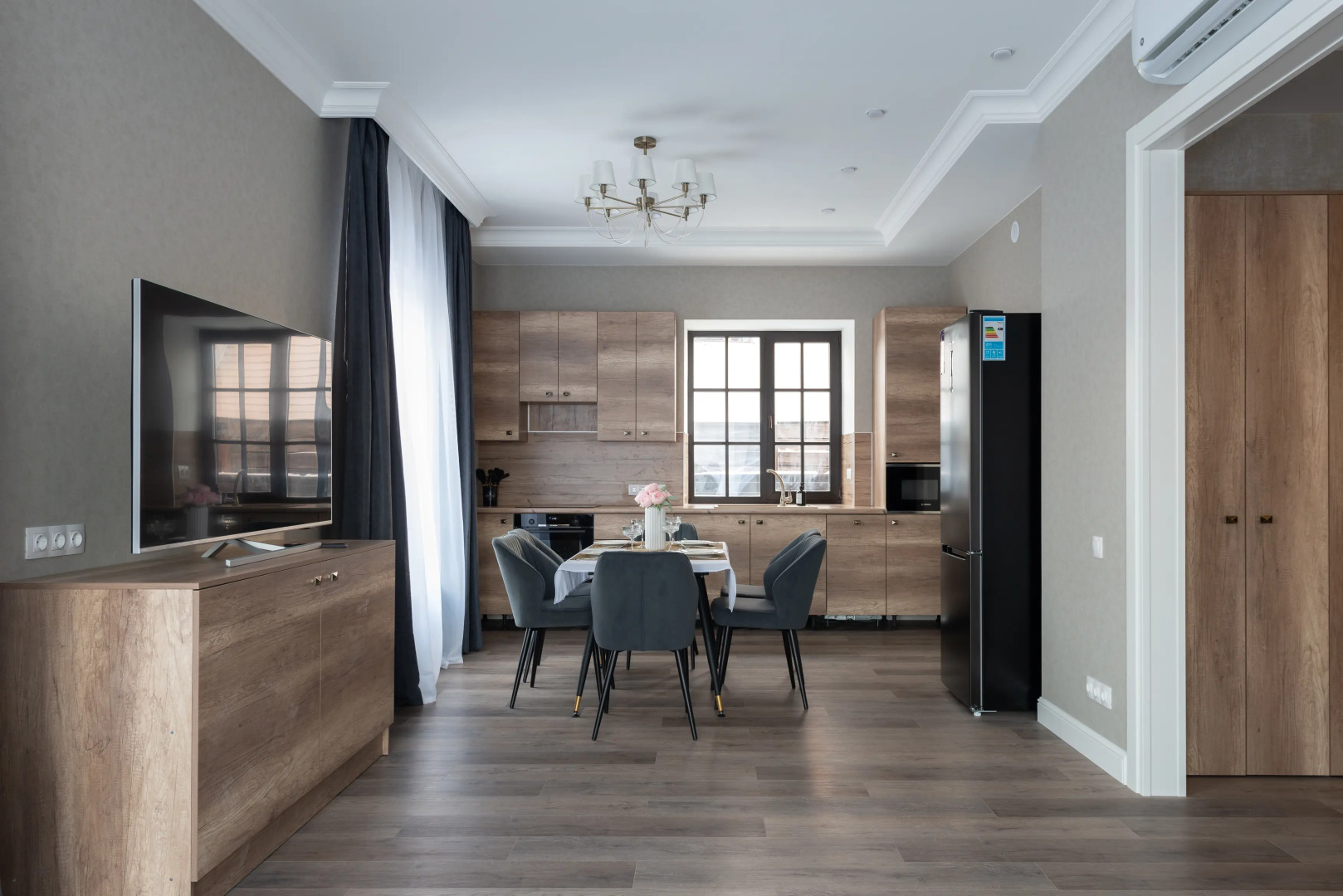 Частный дом Особняк возле Набережной и Моста Влюбленных