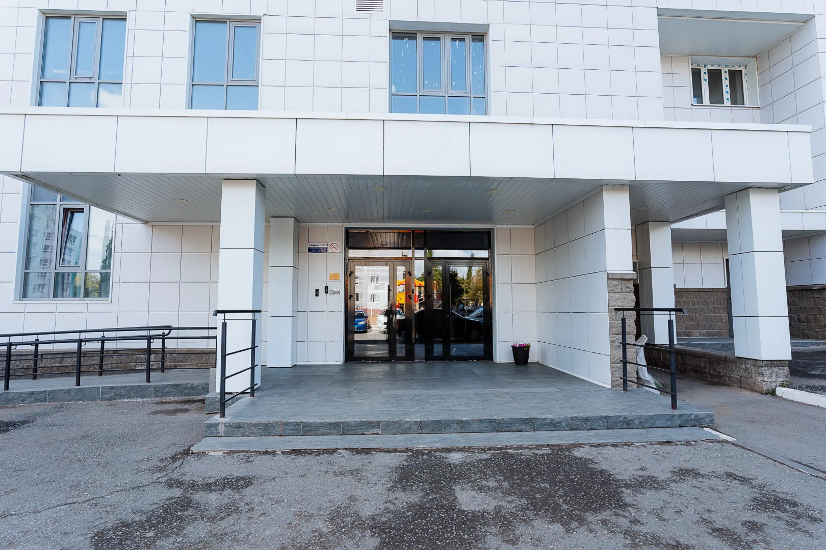 Апартаменты с отдельной кухней в ЖК Эрмитаж (Горсовет, Планета)