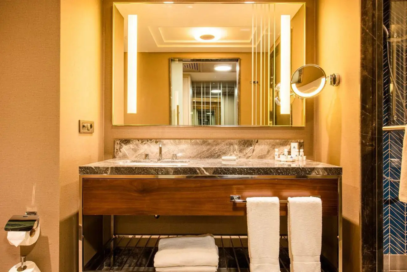 AZIMUT Гранд Отель Ташкент