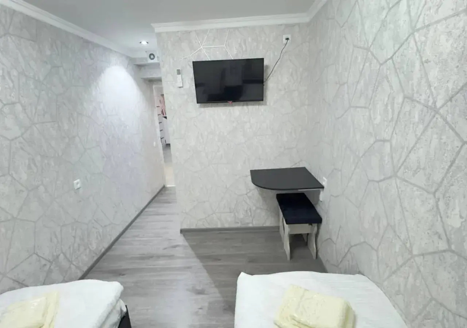 Хостел Parvona