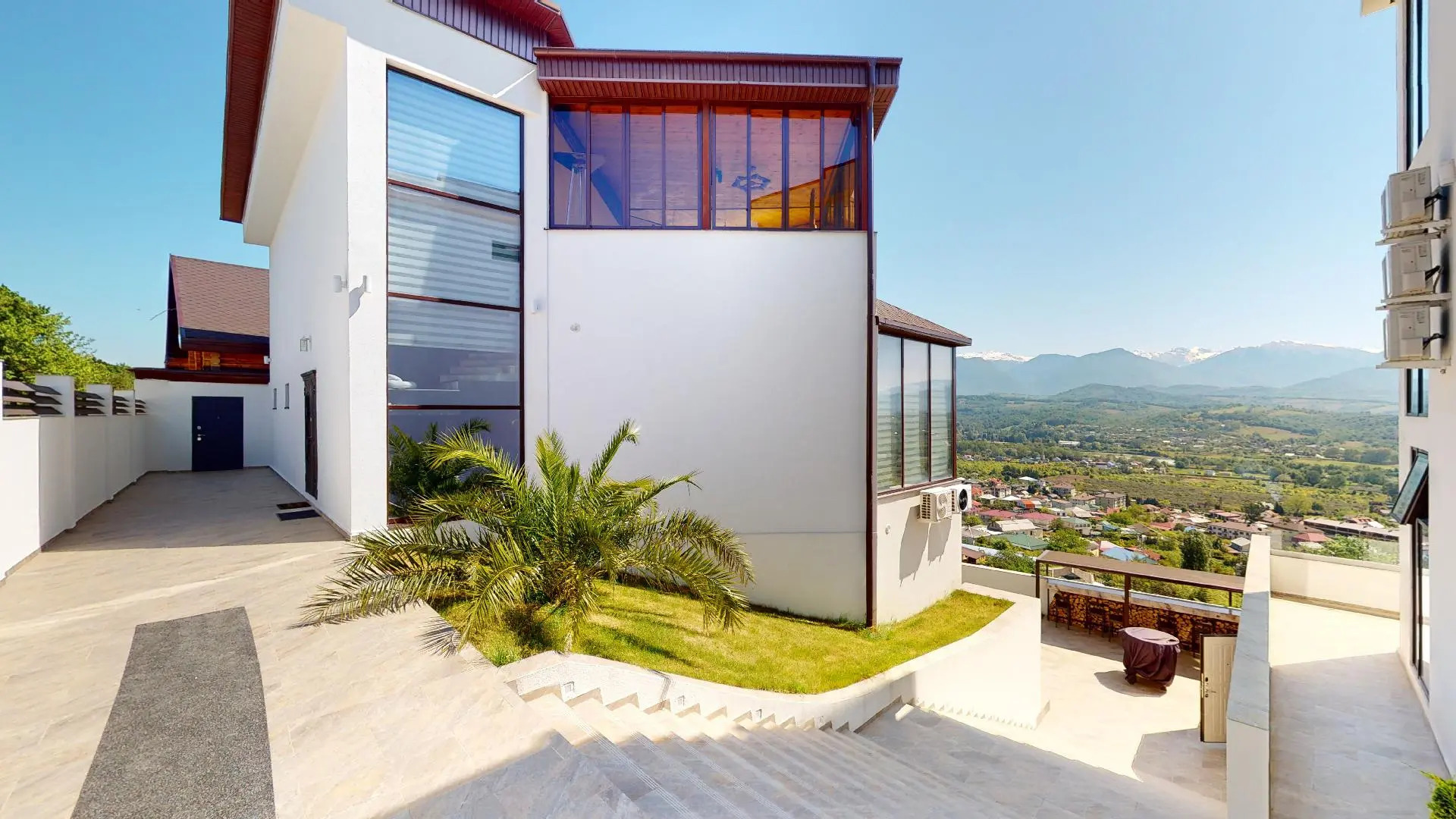 Частный Дом Поместье OkoloMorya