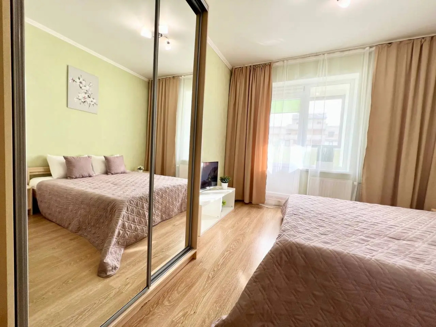 Квартира у метро Пионерская «Гости Дома» 1