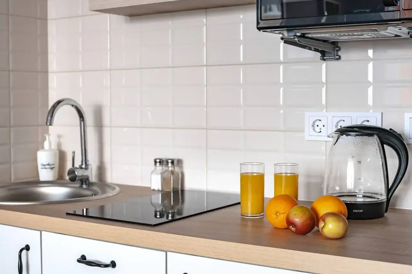 Квартира Новая Стильная Студия на Кольце Второй Речке во Владивостоке