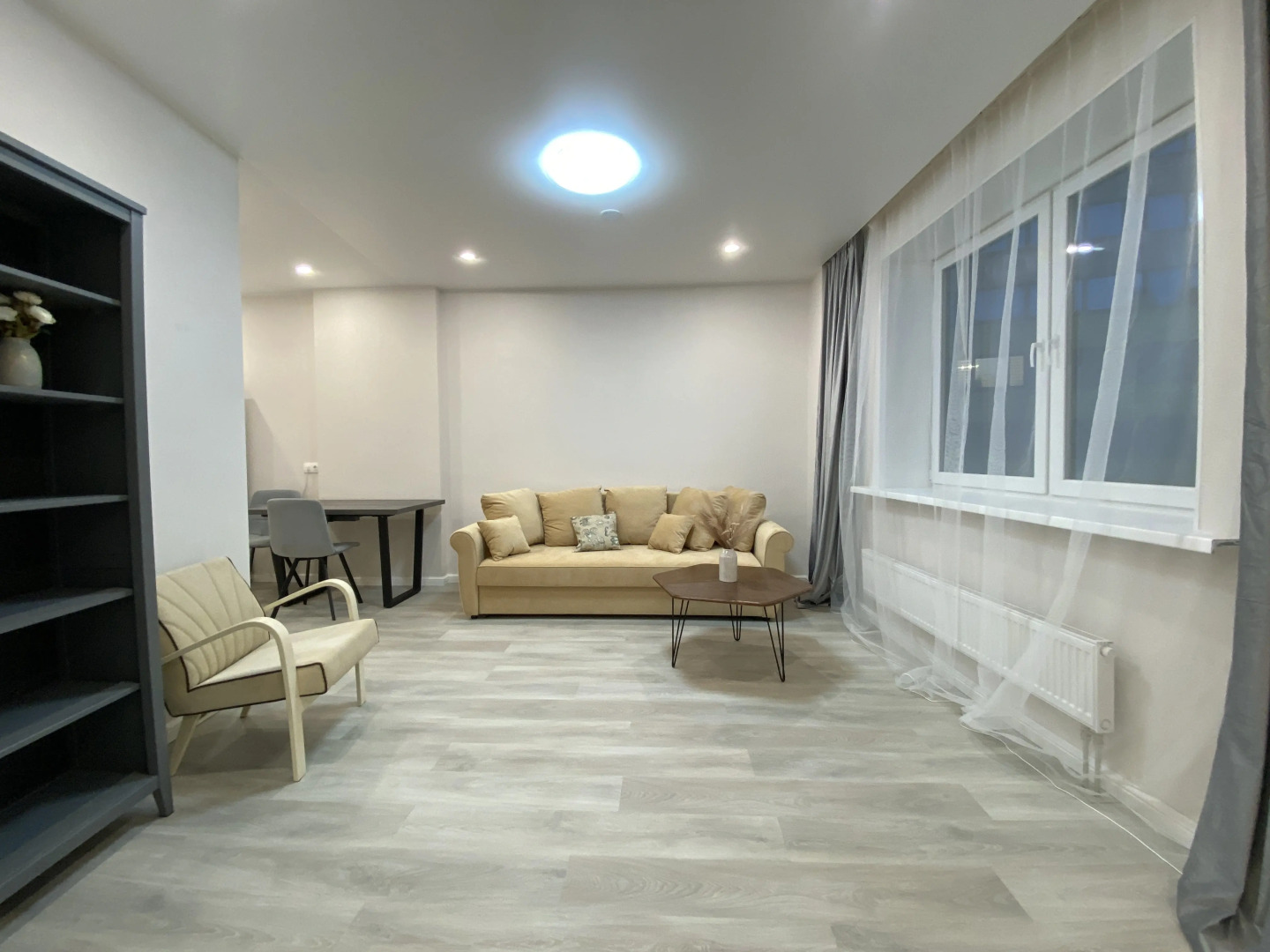 Апартаменты Deluxe на Октябрьском 26