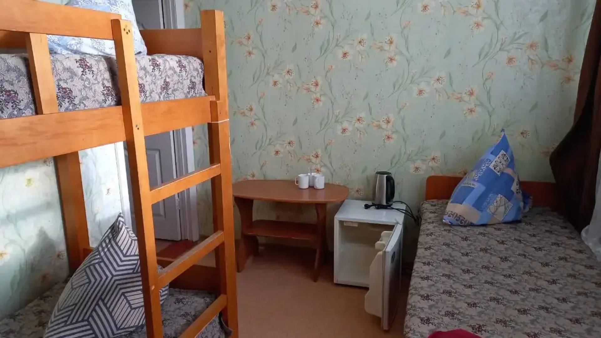 Отель Сомон