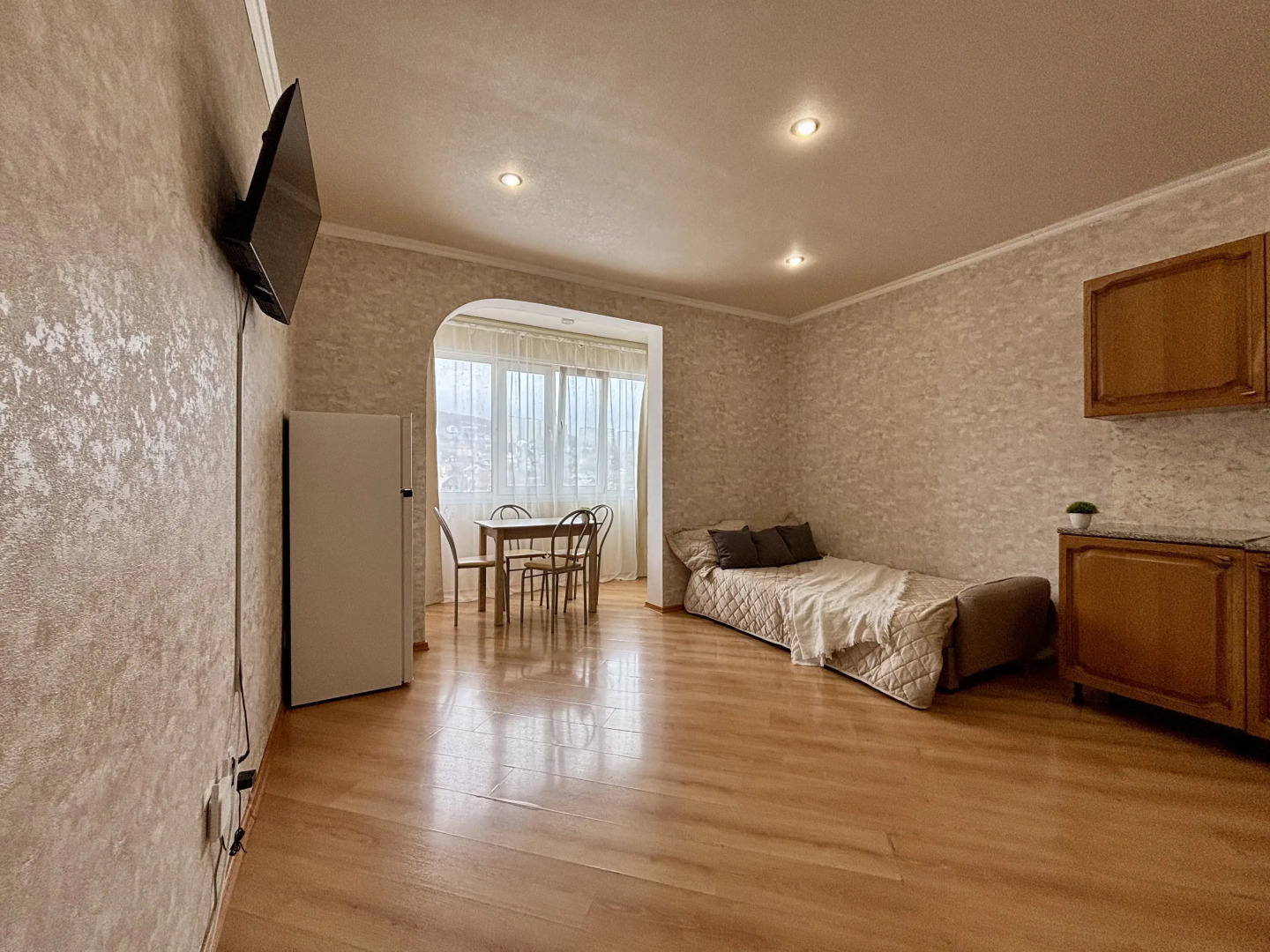 Квартира Евро 2-ком Физкультурная 12-34 КакДома в Сахалине