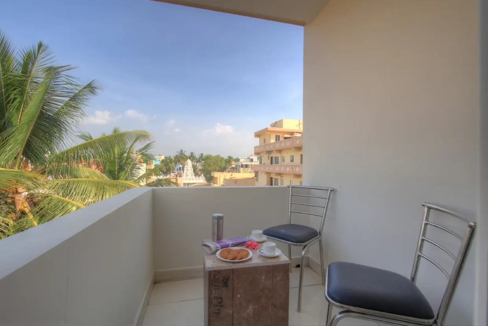 Отель Orange Suites & Inn Near Bangalore Airport