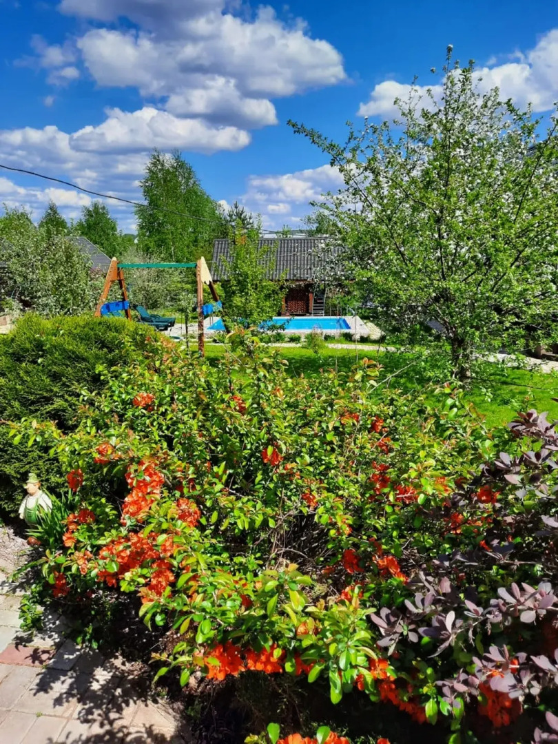 Частный дом коттедж с пятью комфортабельными спальнями