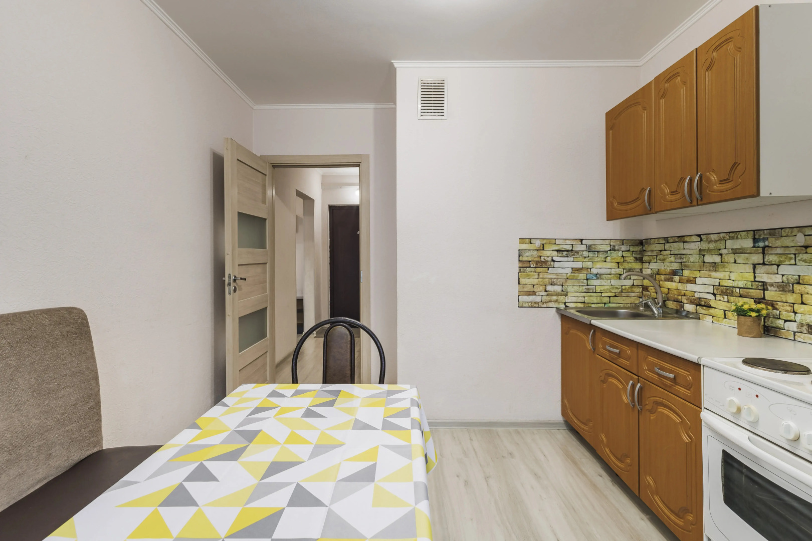 Квартира на Современников