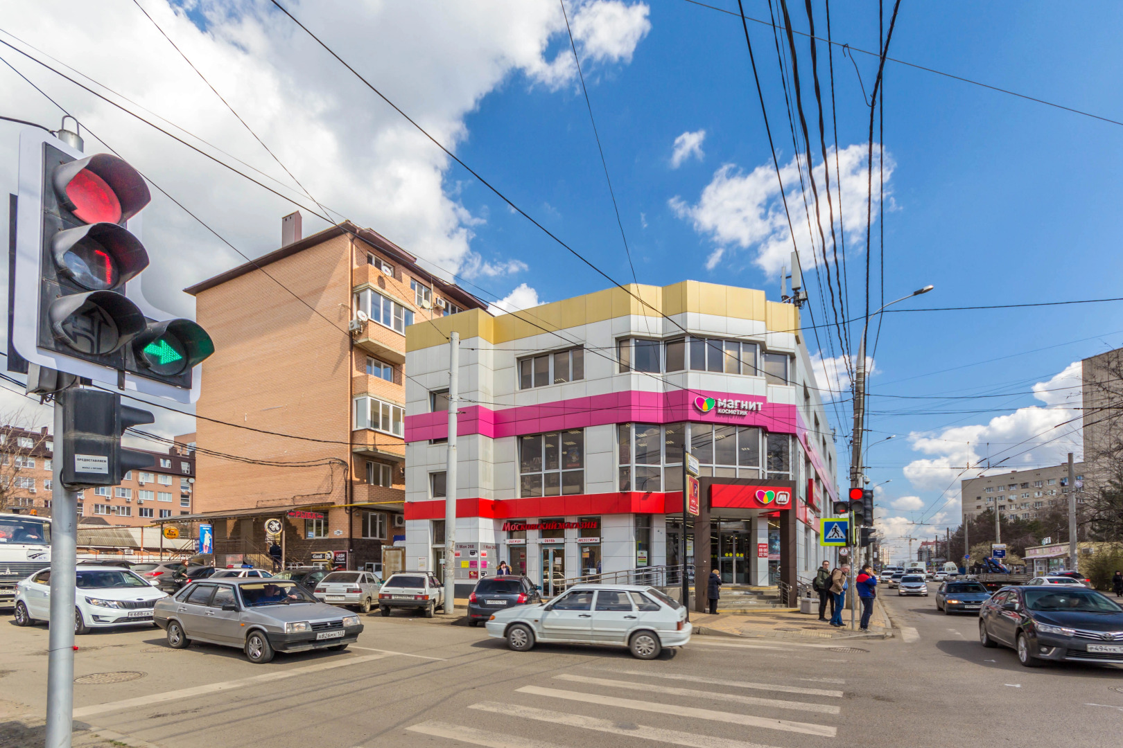 Апартаменты 1 мая дом 270 корпус 1