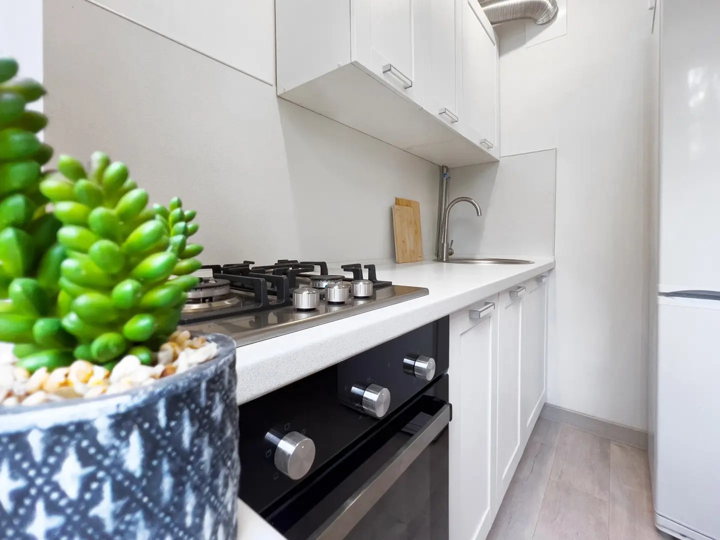 Квартира Уютная в Центре Московского Района с Видом на Лес