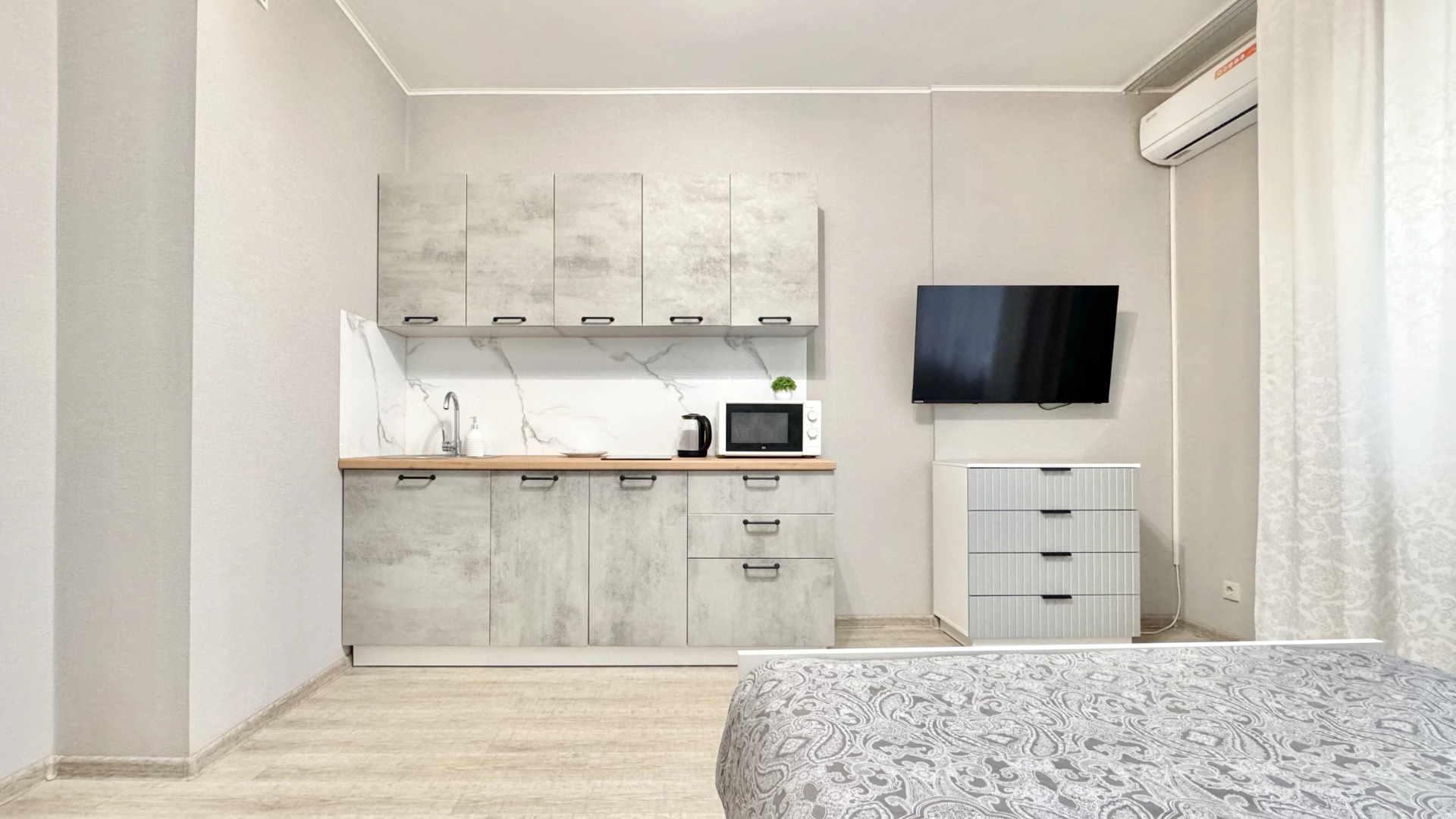 Апартаменты Hugge Place в самом центре [Объект 74]