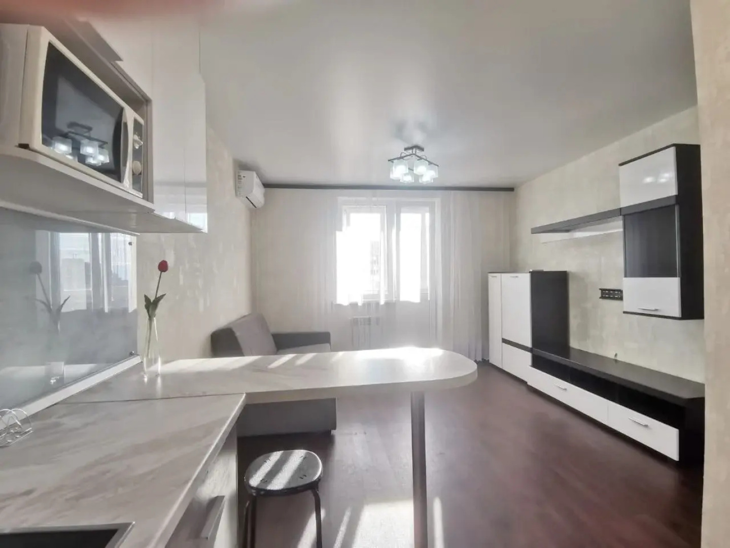 Апартаменты Двухкомнатная квартира у Космопорта