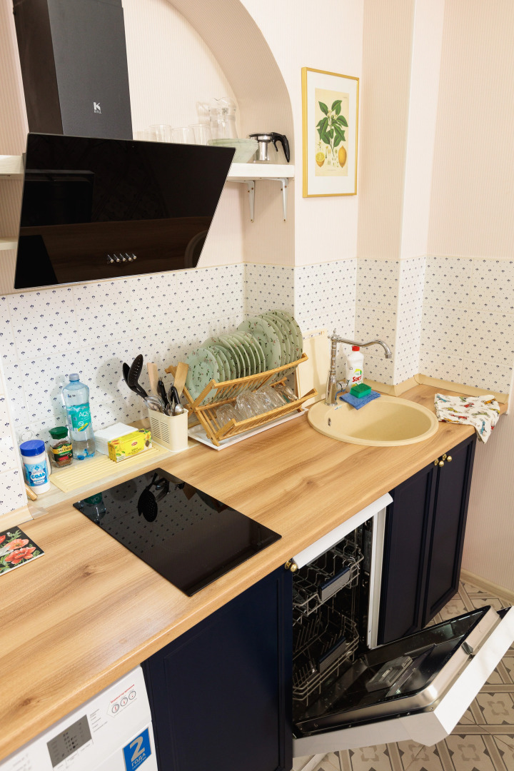 Квартира Двухкомнатная Московская 12