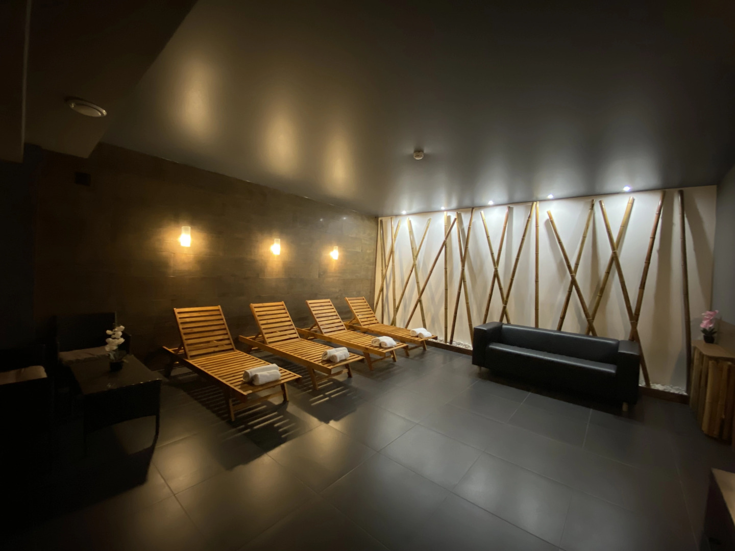 Отель Ист Ривер