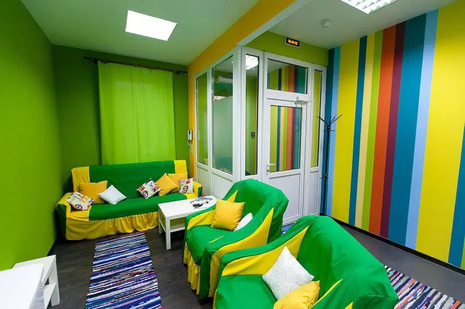 Хостел Тепло