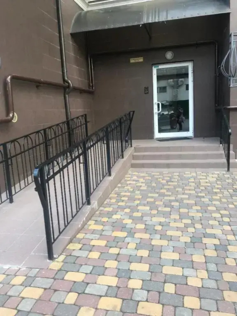 Апартаменты 3 комнаты в Центре рядом с Электричкой на Море