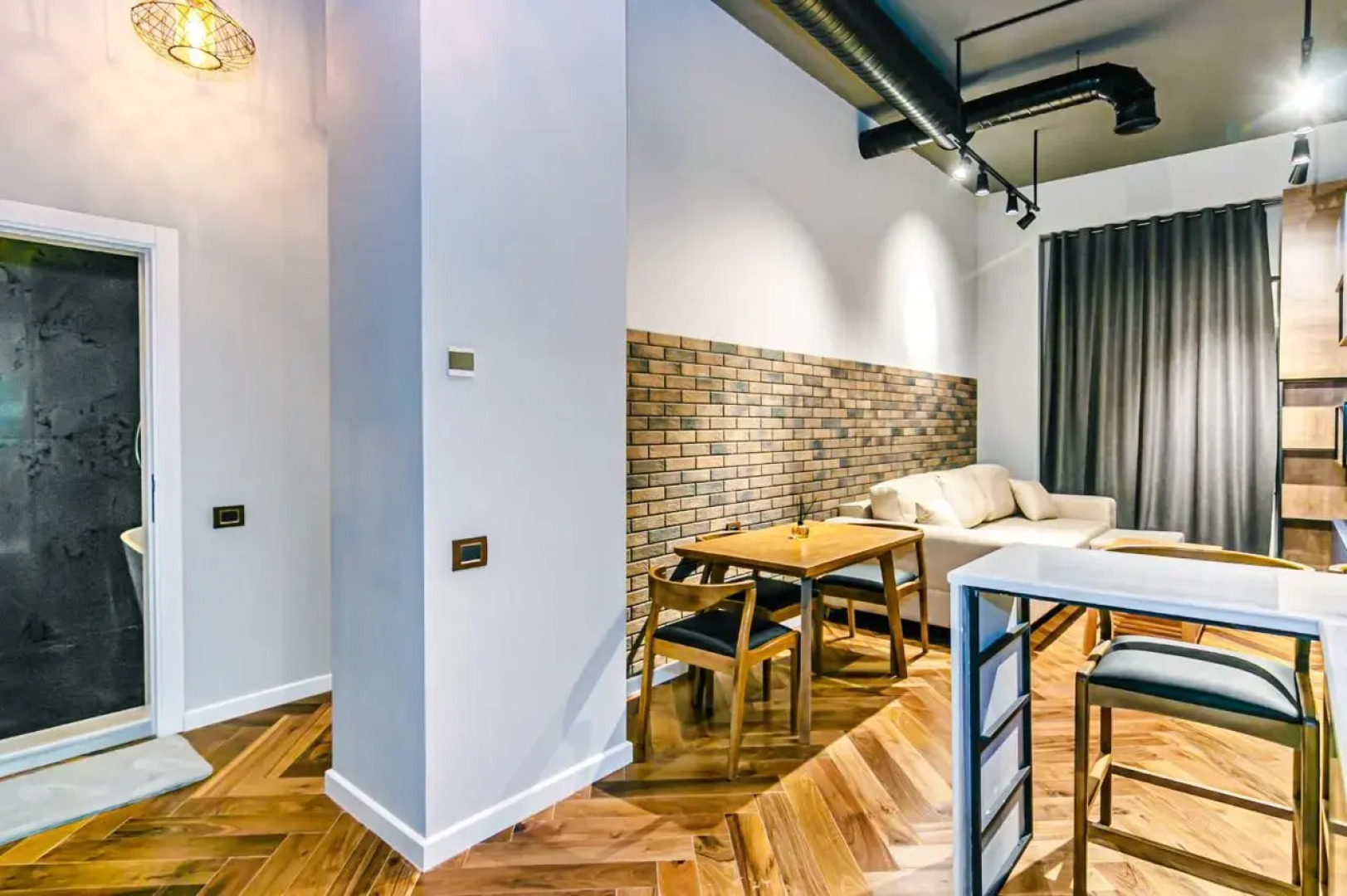 Апартаменты Luxury 1 bed Knightsbridge Residence White City