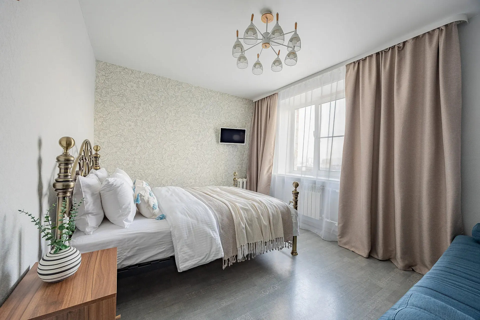 Апартаменты двухкомнатные в самом центре на Большой Покровской 73, Сова-Дом