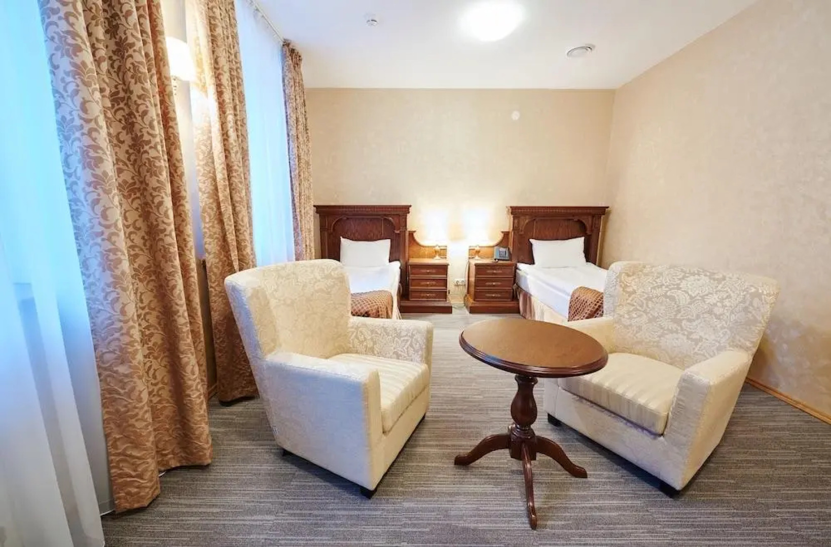 Отель Виктория на Замковой