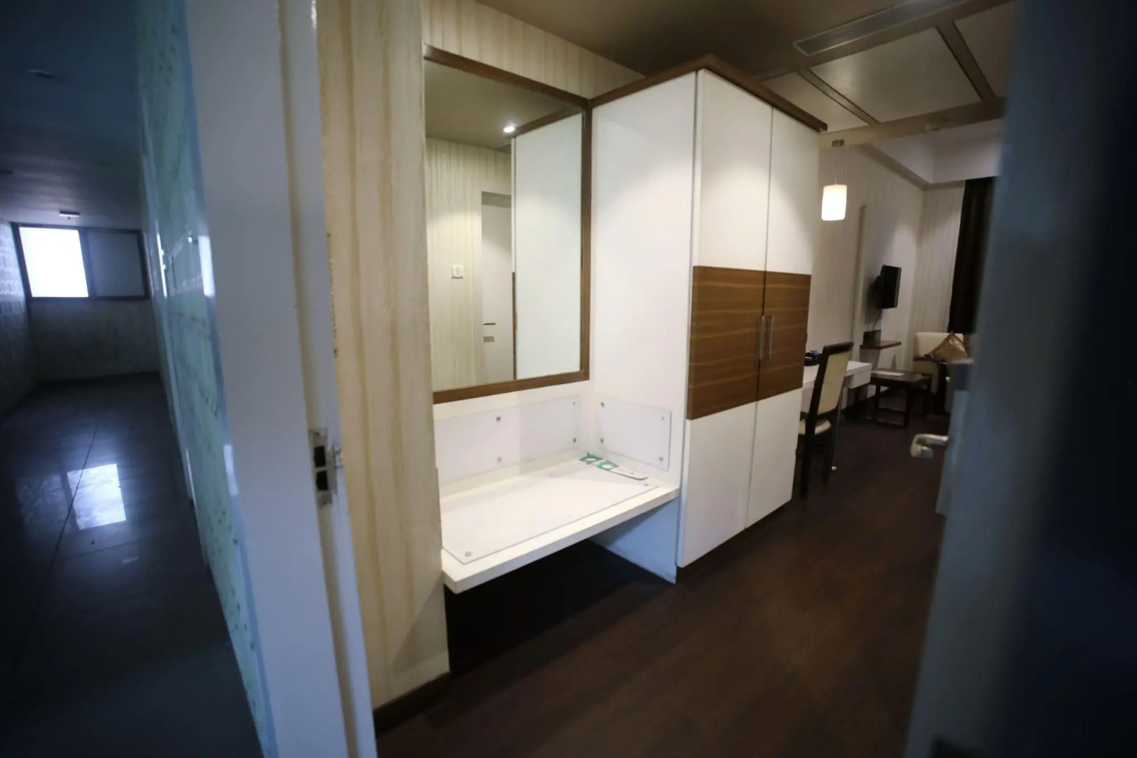 Отель The Byke Suraj Plaza Veg