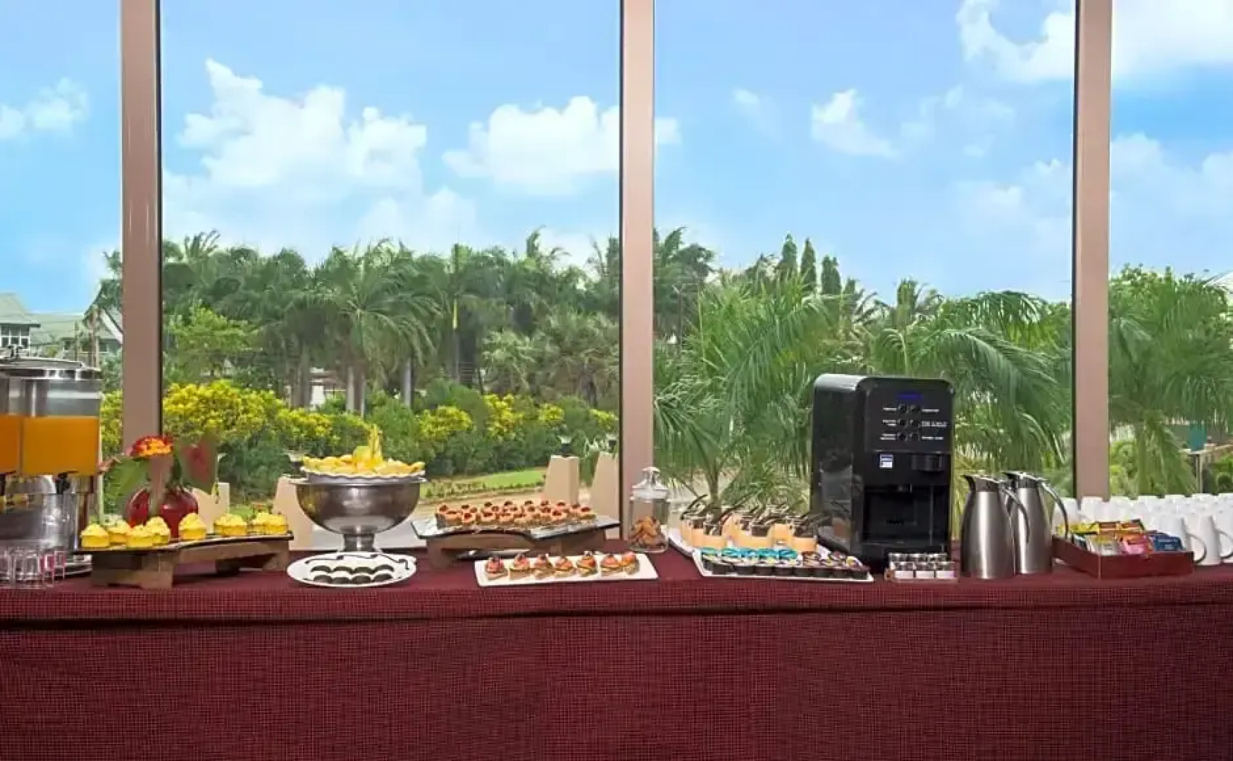 Курортный отель Ramada Resort by Wyndham Dar es Salaam