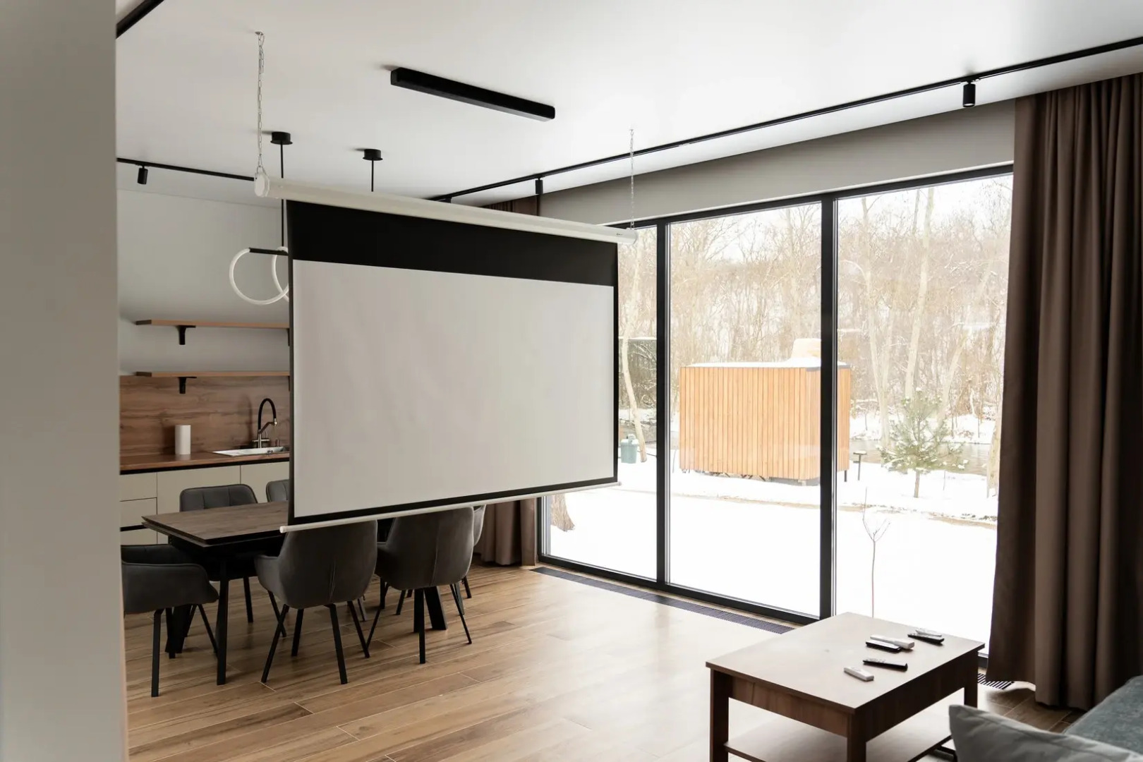 Частный дом Коттедж Лес