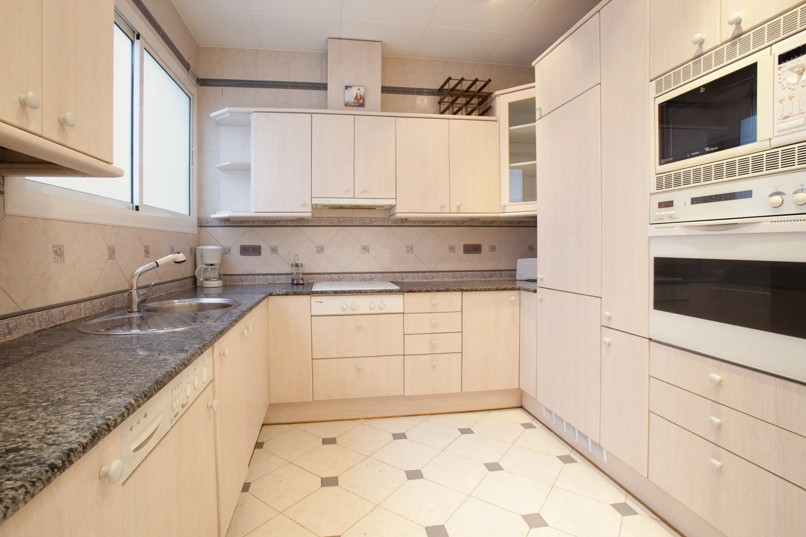 Апартаменты Akira Flats Clot